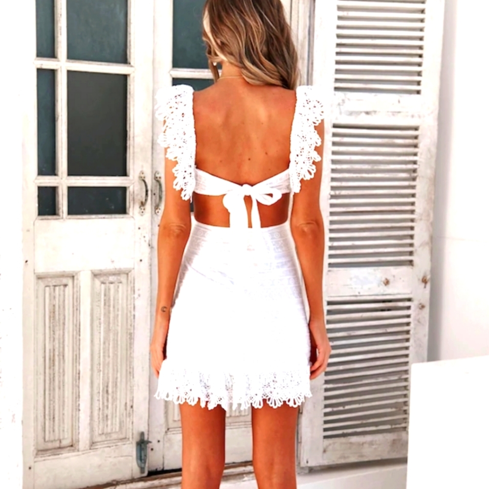 SOLD CLASSIC BOHO WHITE LACE OPEN BACK TIE UP MINI DRESS - Picture 2 of 5